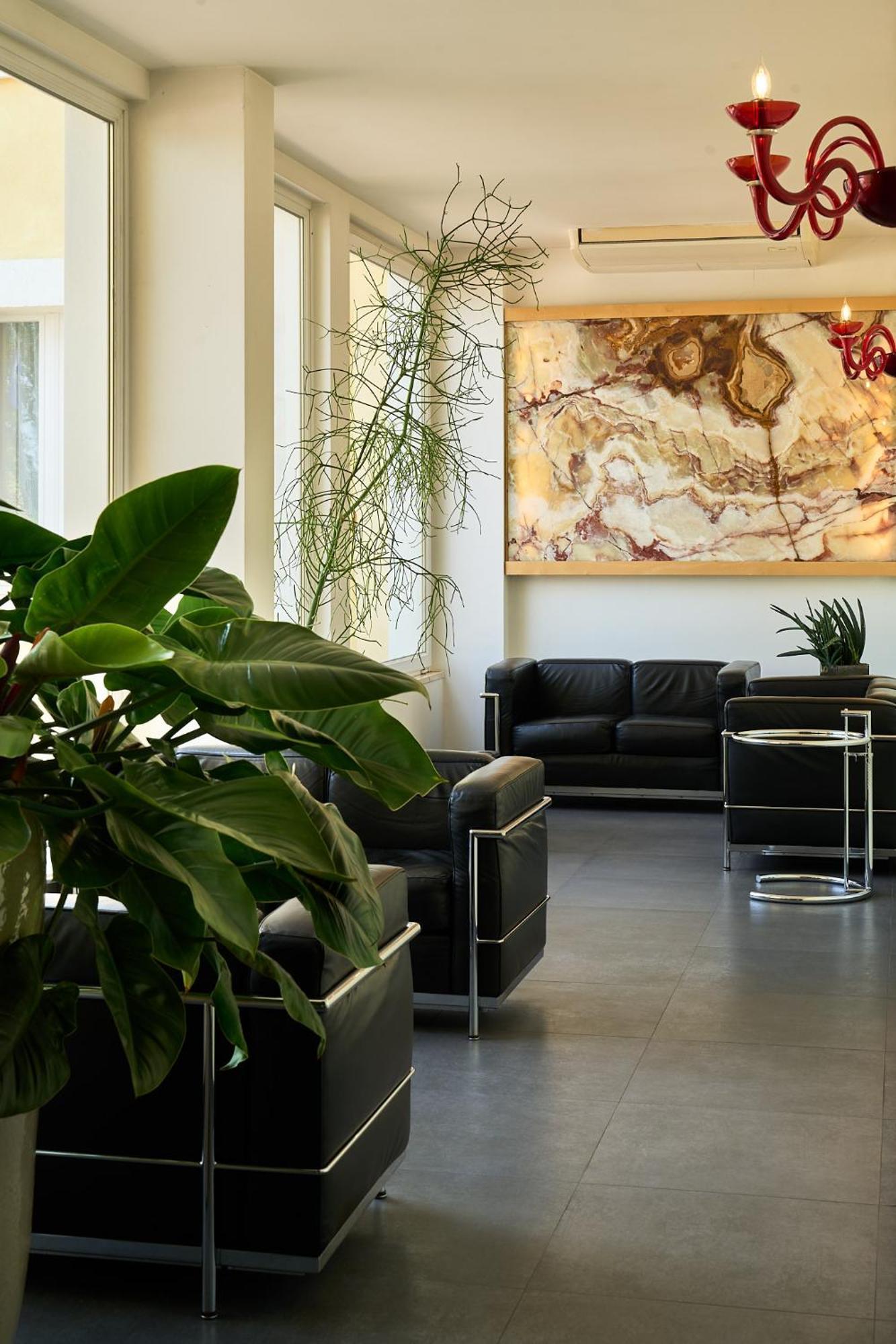 Delfina Palace Hotel 폴리뇨 외부 사진